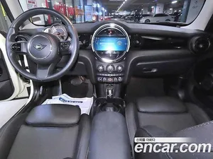 Mini Cooper, 2021 — миниатюра 10