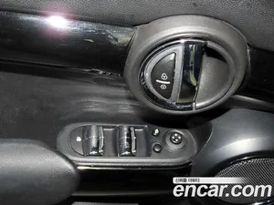 Mini Cooper, 2021 — миниатюра 13