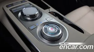 Genesis GV70, 2023 — миниатюра 12