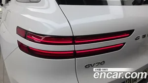 Genesis GV70, 2023 — миниатюра 9