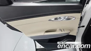 Genesis GV70, 2023 — миниатюра 14