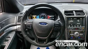 Ford Explorer, 2018 — миниатюра 13