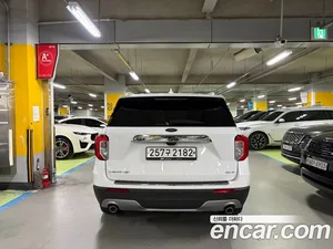 Ford Explorer, 2020 — миниатюра 5