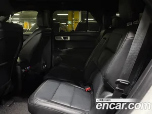 Ford Explorer, 2020 — миниатюра 11
