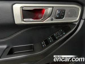 Ford Explorer, 2020 — миниатюра 20