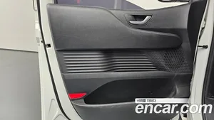 Hyundai Staria, 2023 — миниатюра 14
