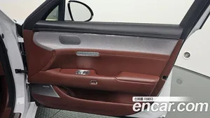 Genesis G90, 2022 — миниатюра 13