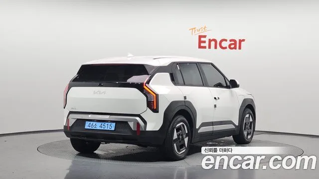 Kia EV3, 2025 — фото автомобиля из Кореи