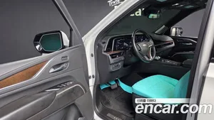 Cadillac Escalade, 2021 — миниатюра 13