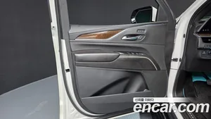 Cadillac Escalade, 2021 — миниатюра 14