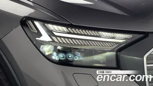 Audi Q4 e-tron, 2022 — миниатюра 7