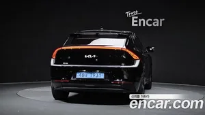 Kia EV6, 2023 — миниатюра 3