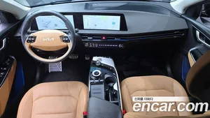 Kia EV6, 2023 — миниатюра 9