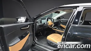 Kia EV6, 2023 — миниатюра 12