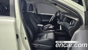 Toyota RAV4, 2018 — миниатюра 10