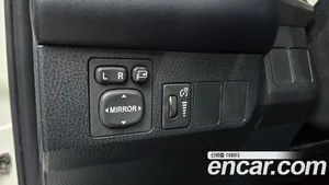 Toyota RAV4, 2018 — миниатюра 14