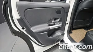 Mercedes-Benz EQA, 2023 — миниатюра 15