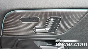 Mercedes-Benz EQA, 2023 — миниатюра 31