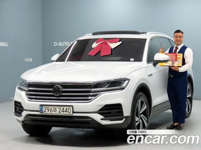 Volkswagen Touareg, 2020 — фото автомобиля из Кореи