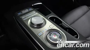 Genesis GV70, 2023 — миниатюра 12