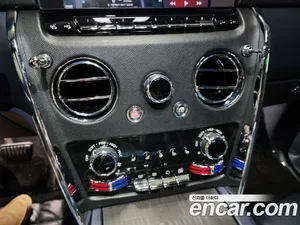 Rolls-Royce Cullinan, 2021 — миниатюра 15