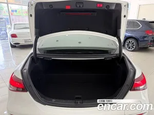 Mercedes-Benz E-Class, 2021 — миниатюра 19