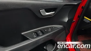 Kia Stonic, 2018 — миниатюра 24