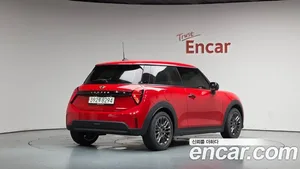Mini Cooper, 2024 — миниатюра 1