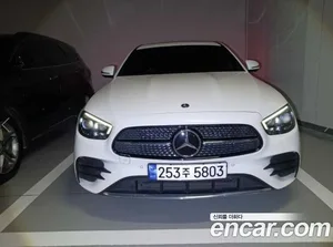 Mercedes-Benz E-Class, 2023 — миниатюра 1