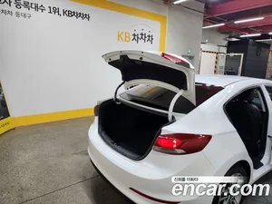 Hyundai Avante, 2018 — миниатюра 15