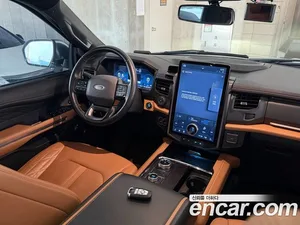 Ford Expedition, 2023 — миниатюра 5