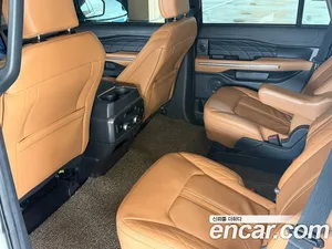 Ford Expedition, 2023 — миниатюра 9