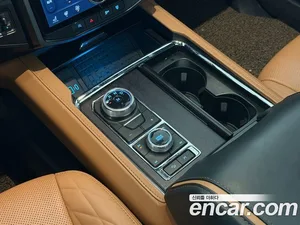 Ford Expedition, 2023 — миниатюра 12
