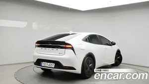 Toyota Prius, 2023 — миниатюра 2