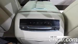 Cadillac Escalade, 2023 — миниатюра 18