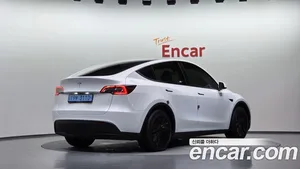Tesla Model Y, 2023 — миниатюра 2