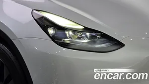 Tesla Model Y, 2023 — миниатюра 8