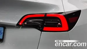 Tesla Model Y, 2023 — миниатюра 9