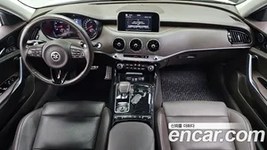Kia Stinger, 2017 — миниатюра 10