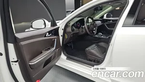 Kia Stinger, 2017 — миниатюра 13
