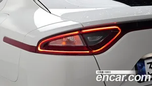 Kia Stinger, 2017 — миниатюра 9