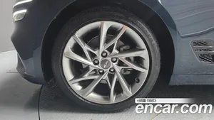 Genesis G70, 2023 — миниатюра 5