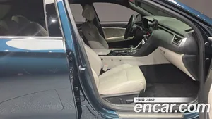 Genesis G70, 2023 — миниатюра 11