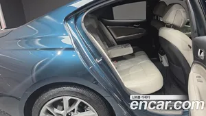 Genesis G70, 2023 — миниатюра 12
