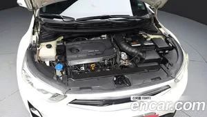 Kia Stonic, 2017 — миниатюра 6