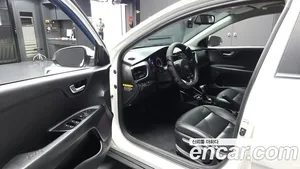 Kia Stonic, 2017 — миниатюра 13