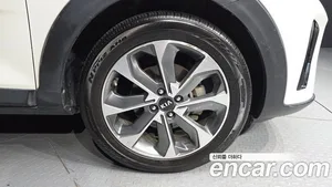 Kia Stonic, 2017 — миниатюра 7