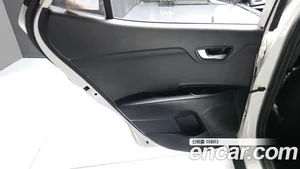 Kia Stonic, 2017 — миниатюра 15