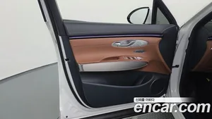 Genesis GV70, 2025 — миниатюра 14