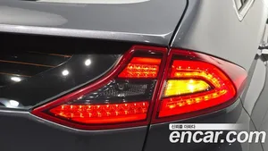 Hyundai Ioniq, 2016 — миниатюра 9